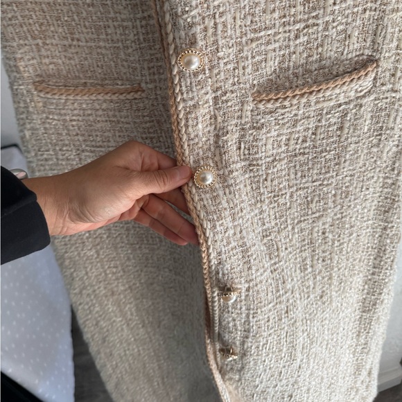 V-Neck Button Front Tweed Midi Dress - Picture 8 of 9